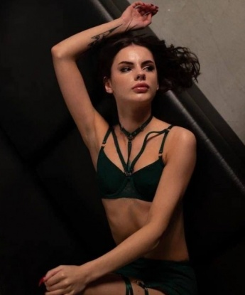 💋💦
Со мной ты можешь расслабиться и наслаждаться беззаботным временем, забыв обо всех проблемах и стрессах. Мы можем провести время в уютной атмосфере в моей уютной квартире в Москве, или я могу приехать к тебе. 🏩🌃
Я оказываю широкий спектр индивидуальных услуг, которые удовлетворят твои самые сокровенные желания. Моя гибкая фантазия и ненасытная страсть порадуют даже самого искушенного гурмана. 😍🔥
Не верь словам, посмотри на мои фото - они не оставят тебя равнодушным. ✨💎
Уверена, после нашей встречи, ты захочешь вернуться ко мне снова и снова. 🌹🔥
Я живу в Москве, и с нетерпением жду твоего звонка, чтобы воплотить все твои самые смелые фантазии. 💖📞 Лиза
